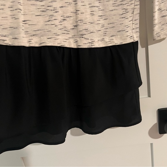 Black and White Long Sleeve Dress - Picture 4 of 5